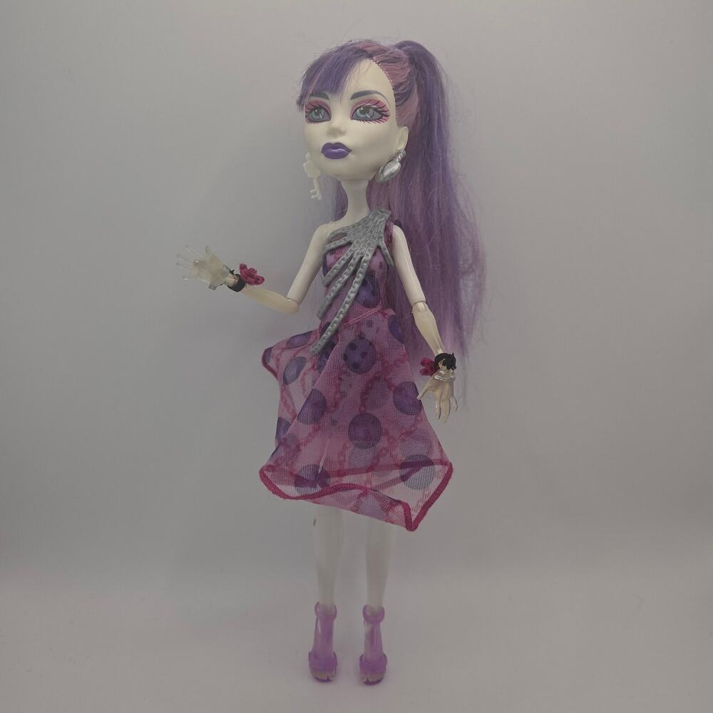 Monster High Dot Dead Gorgeous Spectra Vondergeist Doll with Original Clothes
